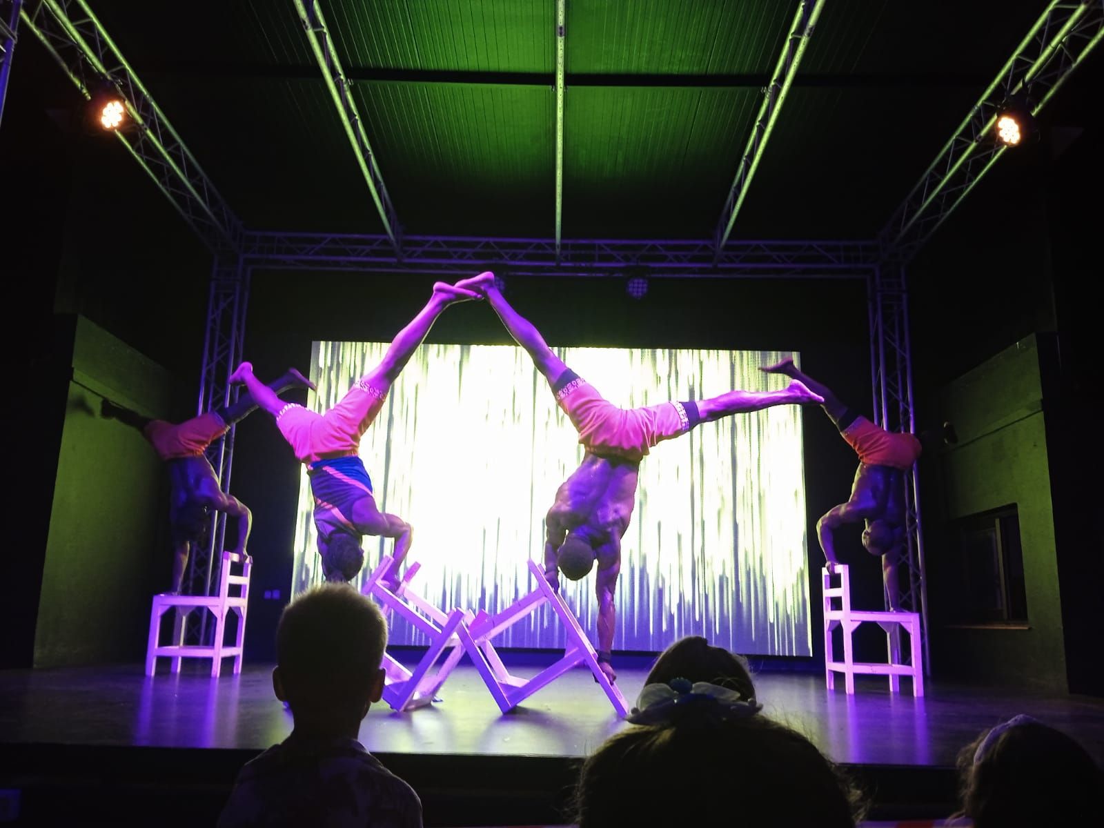 Animation Club Hotel Aguamarina - Os melhores artistas da Ilha